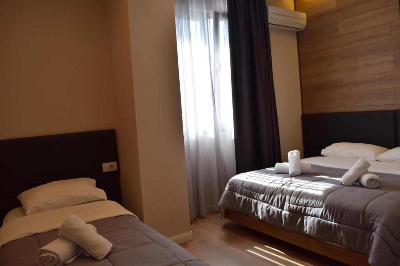 Bluepoint Hotel Tepelene 外观 照片